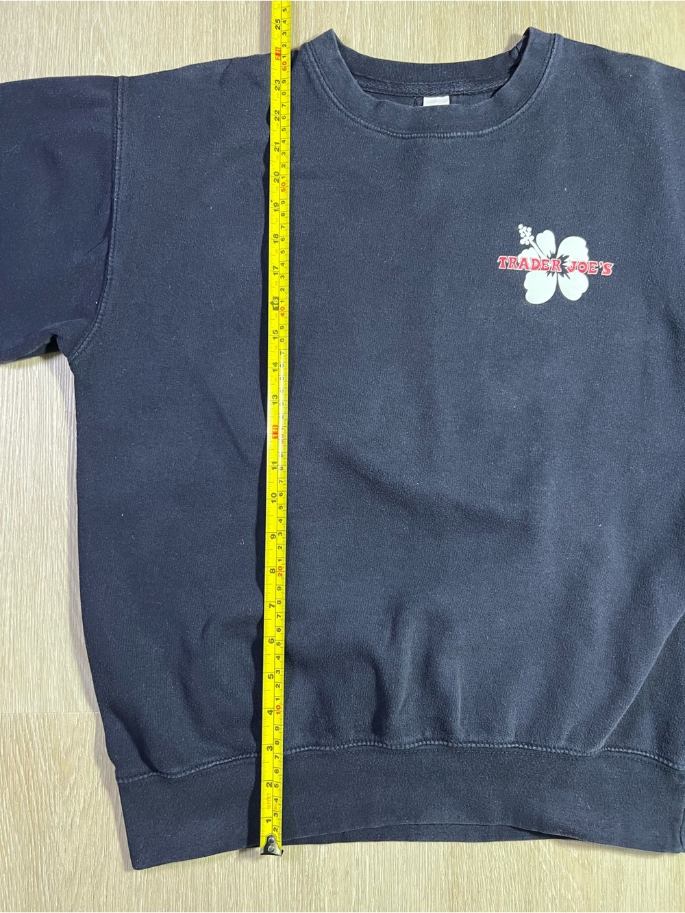 Trader Joe's Unisex Dark Navy Blue Hibiscus Sweatshirt - Picture 5 of 6